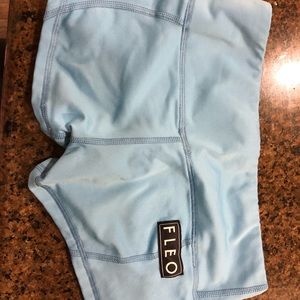Fleo Shorts Small